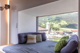 Graun im Vinschgau / Reschen: Wohnhaus mit 2 Wohneinheiten zu verkaufen