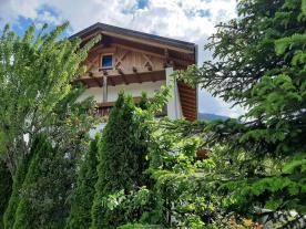 Laas/Tschengls: Freistehendes Wohnhaus mit Scheune und umliegender Grundfläche zu verkaufen