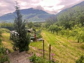 Prad am Stilfserjoch/Lichtenberg: Landwirtschaftliches Grundstück mit ca. 5.500 m² und Garage zu verkaufen